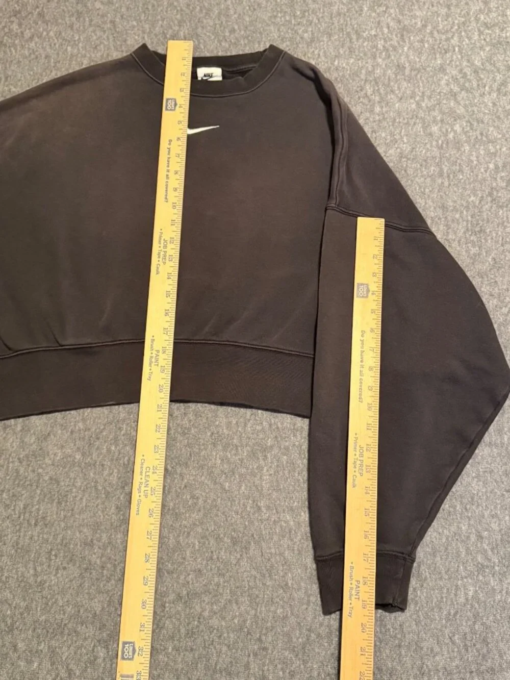 Nike Women Center Swoosh Crew Neck Crop Top Active Wear Oversized Sz M Black *Re